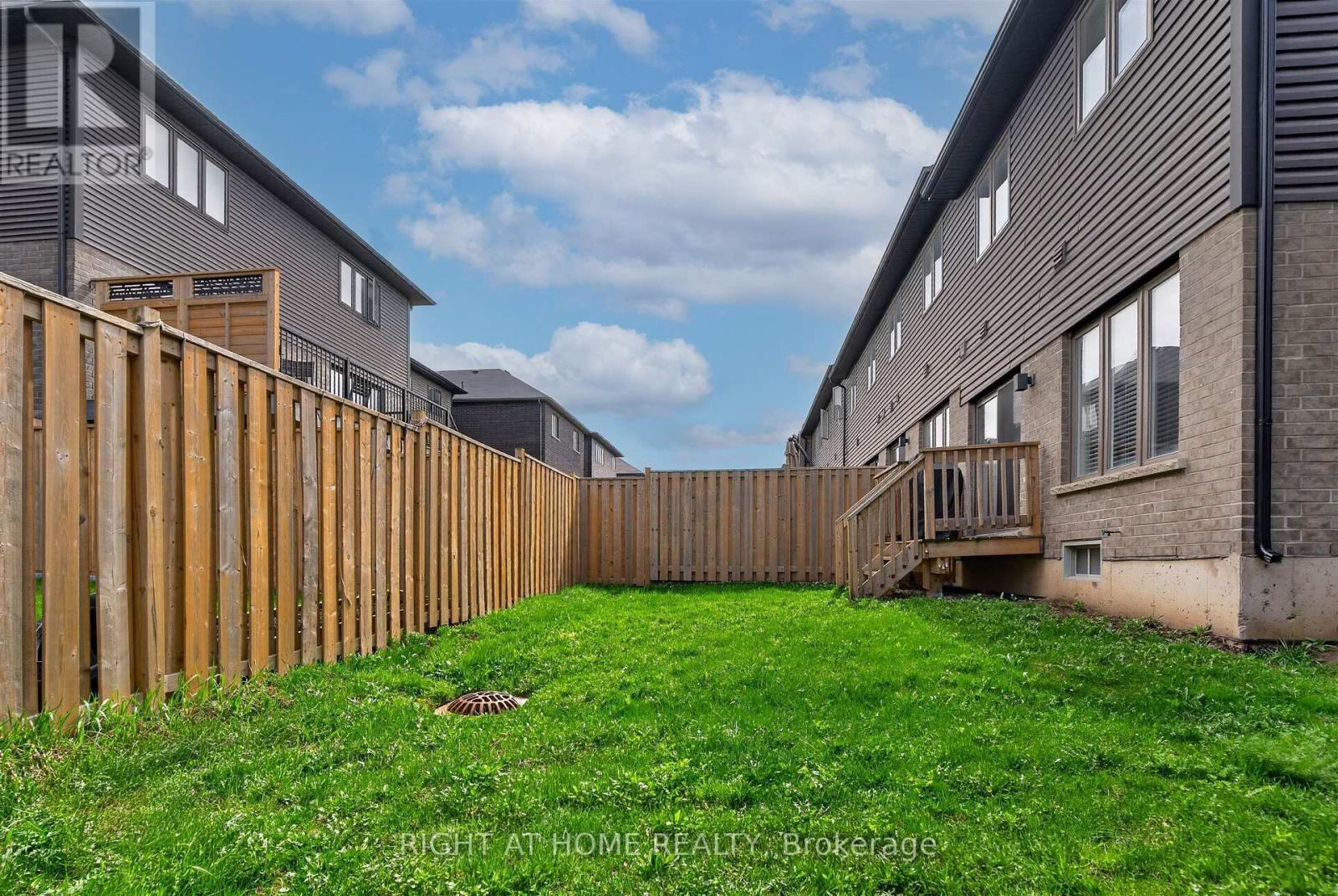 26 GREENWICH AVENUE, Hamilton (Stoney Creek Mountain), Ontario, L8J0L5 — Photo 19