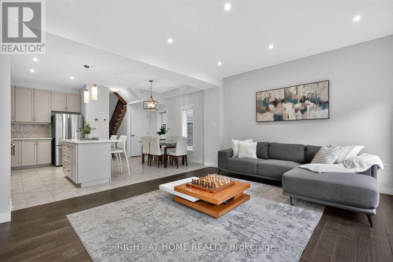 26 GREENWICH AVENUE, Hamilton (Stoney Creek Mountain), Ontario, L8J0L5 — Photo 4