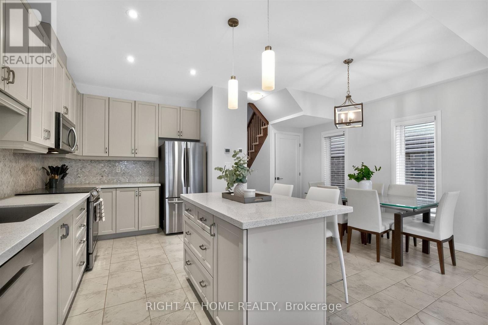 26 GREENWICH AVENUE, Hamilton (Stoney Creek Mountain), Ontario, L8J0L5 — Photo 5