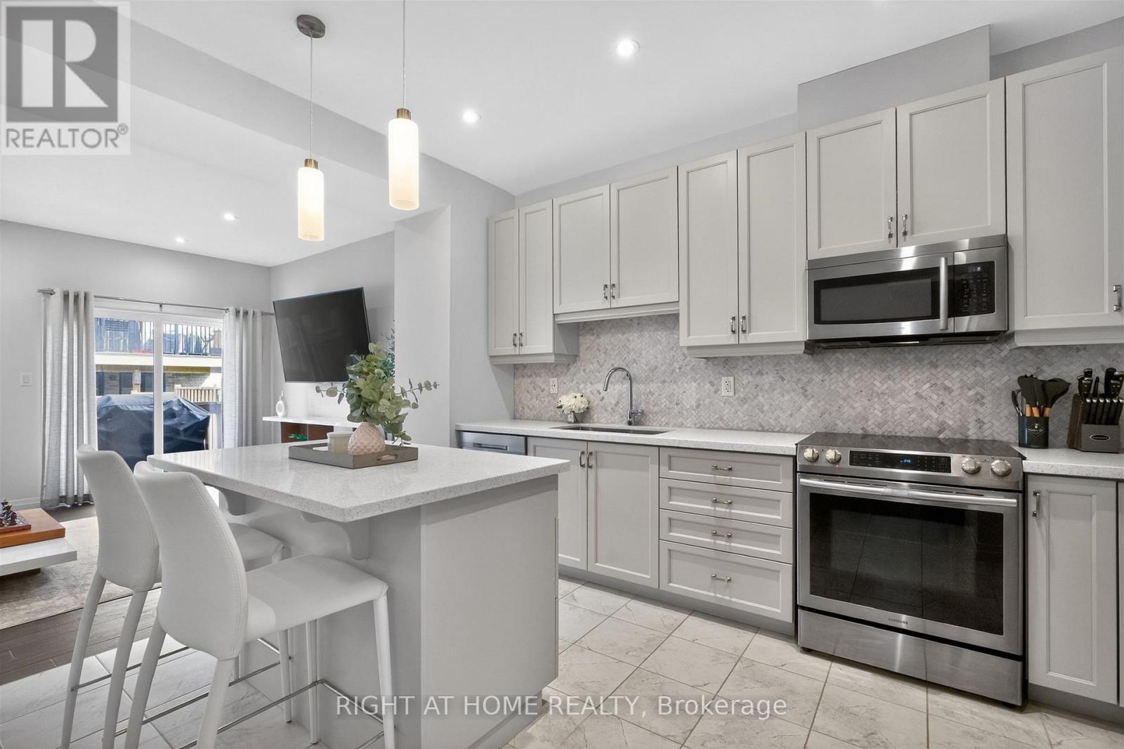 26 GREENWICH AVENUE, Hamilton (Stoney Creek Mountain), Ontario, L8J0L5 — Photo 6