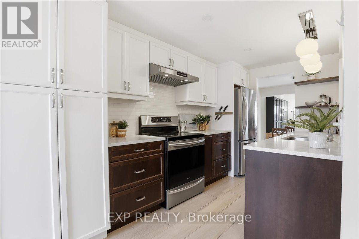 530B ROSEMEADOW CRESCENT, Waterloo, Ontario, N2T2A1 — Photo 4