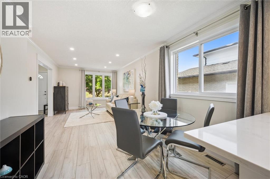 97 BECHTEL Drive, Kitchener, Ontario, N2P1S7 — Photo 13