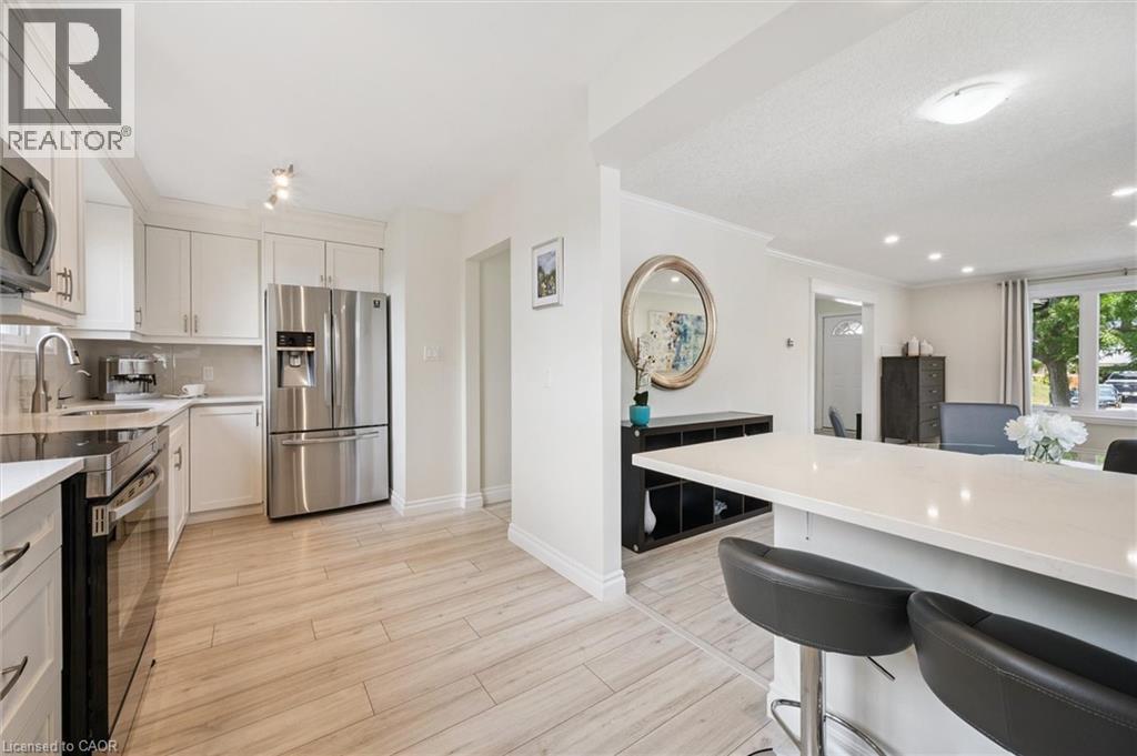 97 BECHTEL Drive, Kitchener, Ontario, N2P1S7 — Photo 17