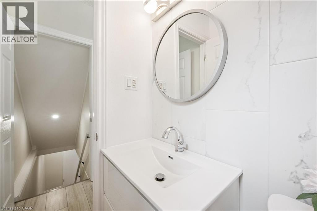 97 BECHTEL Drive, Kitchener, Ontario, N2P1S7 — Photo 18