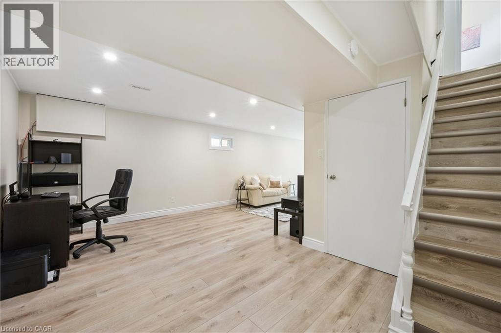 97 BECHTEL Drive, Kitchener, Ontario, N2P1S7 — Photo 27