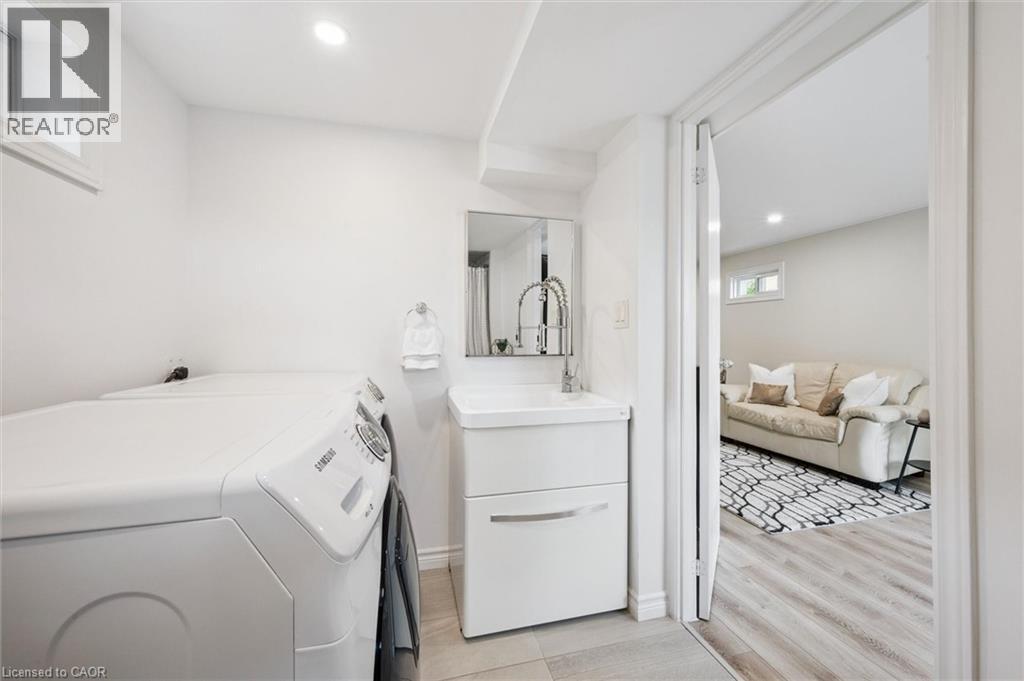 97 BECHTEL Drive, Kitchener, Ontario, N2P1S7 — Photo 31