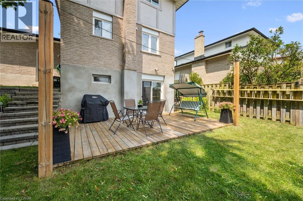 97 BECHTEL Drive, Kitchener, Ontario, N2P1S7 — Photo 37