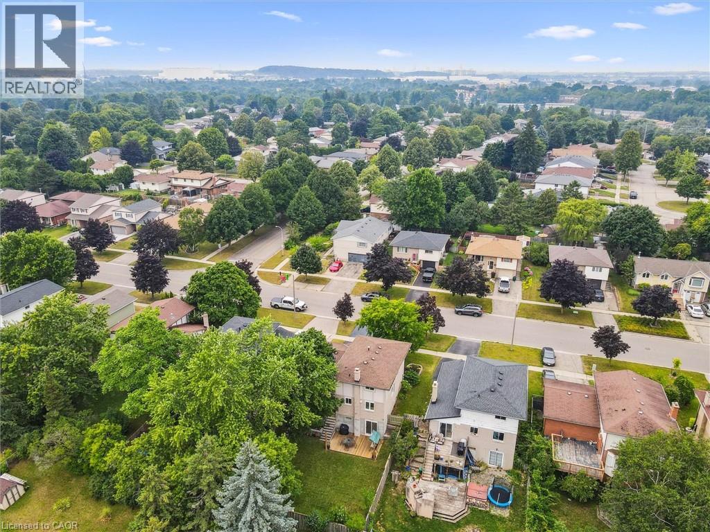 97 BECHTEL Drive, Kitchener, Ontario, N2P1S7 — Photo 43