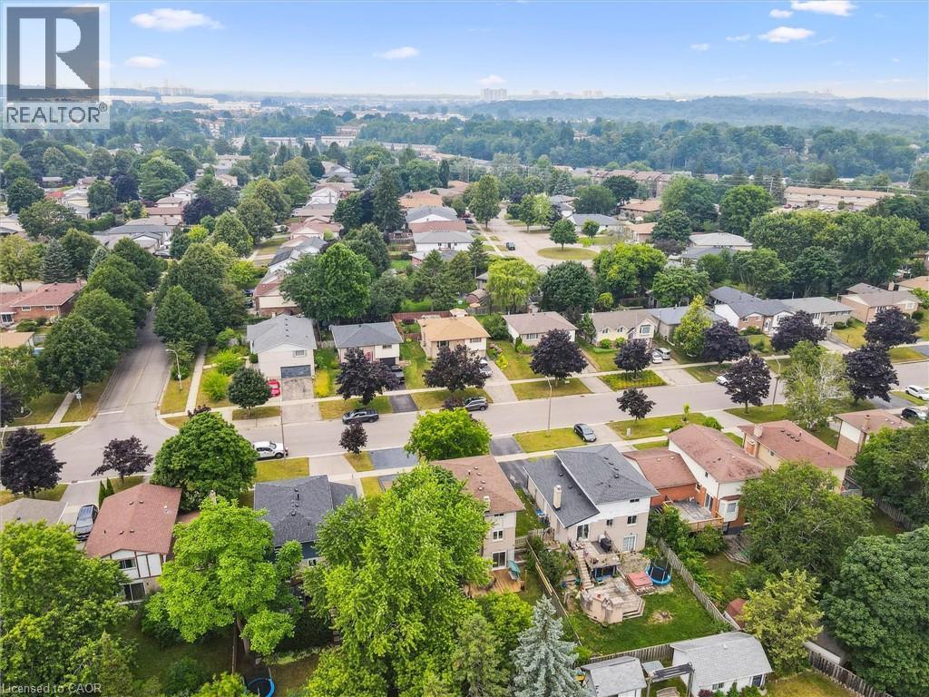 97 BECHTEL Drive, Kitchener, Ontario, N2P1S7 — Photo 44