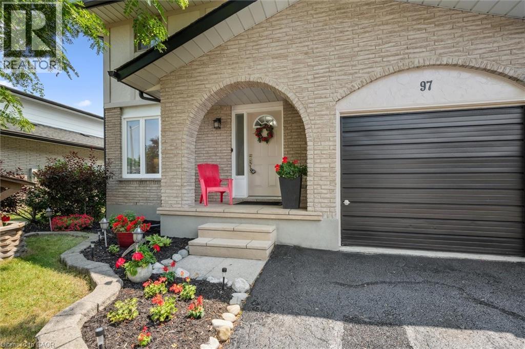 97 BECHTEL Drive, Kitchener, Ontario, N2P1S7 — Photo 6