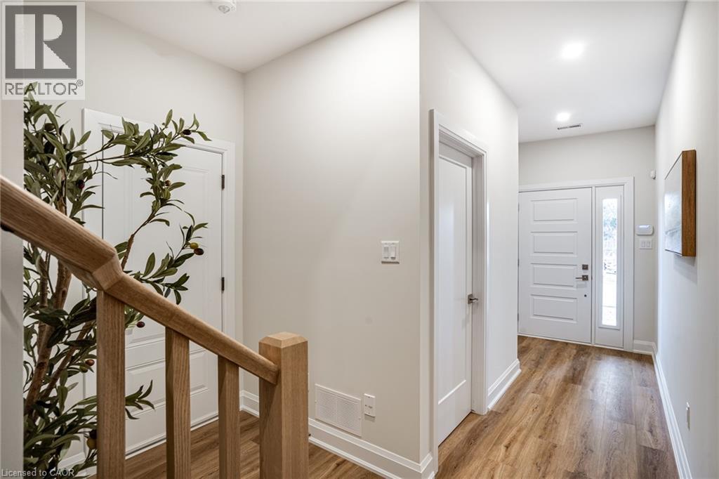292 VINE Street Unit# 45, St. Catharines, Ontario, L2M0E1 — Photo 3