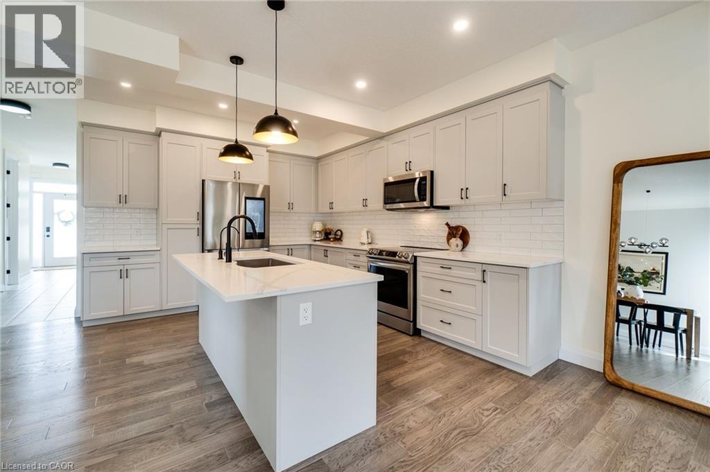 126 FOREST CREEK Drive, Kitchener, Ontario, N2R0M1 — Photo 12