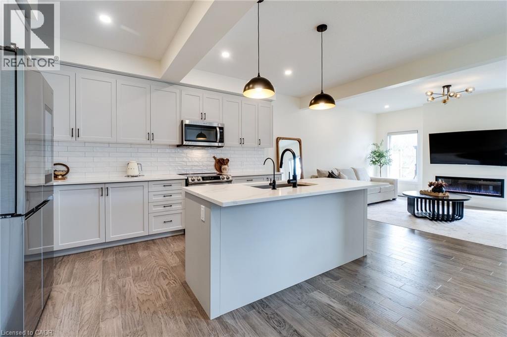 126 FOREST CREEK Drive, Kitchener, Ontario, N2R0M1 — Photo 18