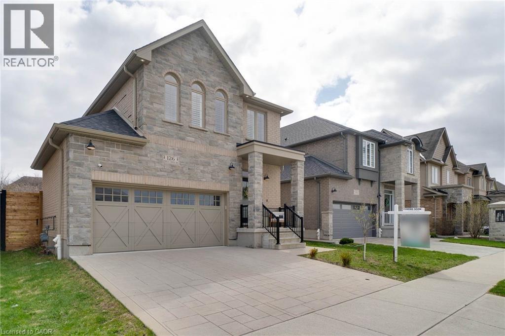 126 FOREST CREEK Drive, Kitchener, Ontario, N2R0M1 — Photo 2