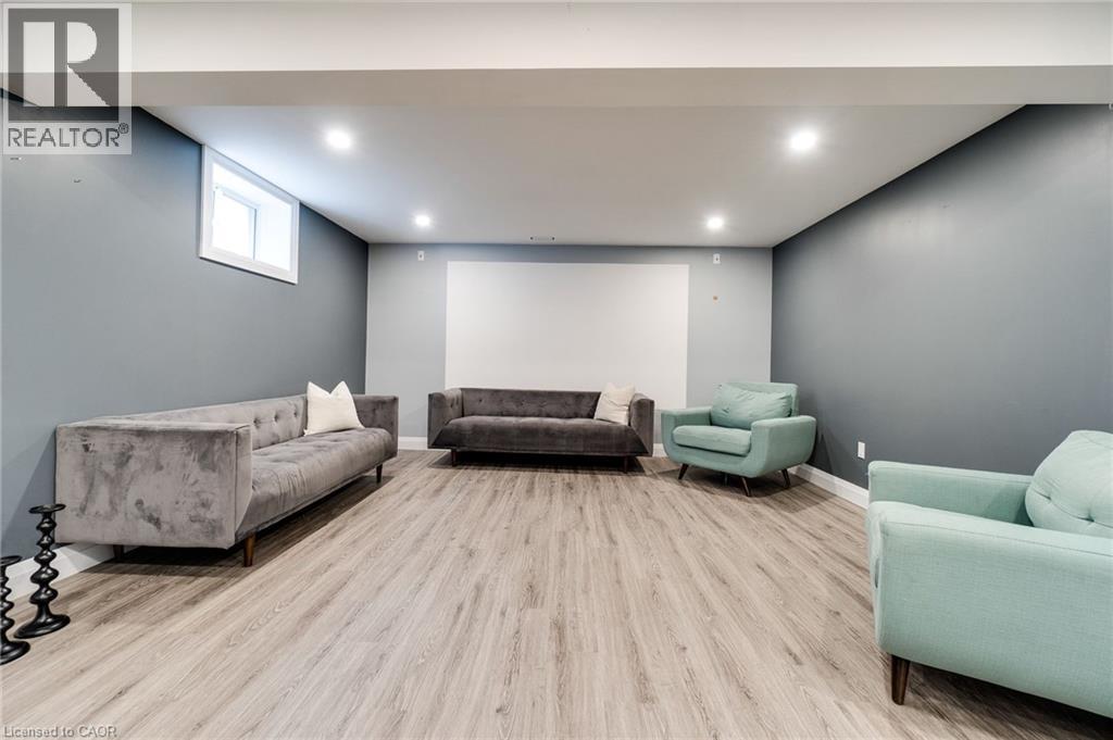 126 FOREST CREEK Drive, Kitchener, Ontario, N2R0M1 — Photo 40