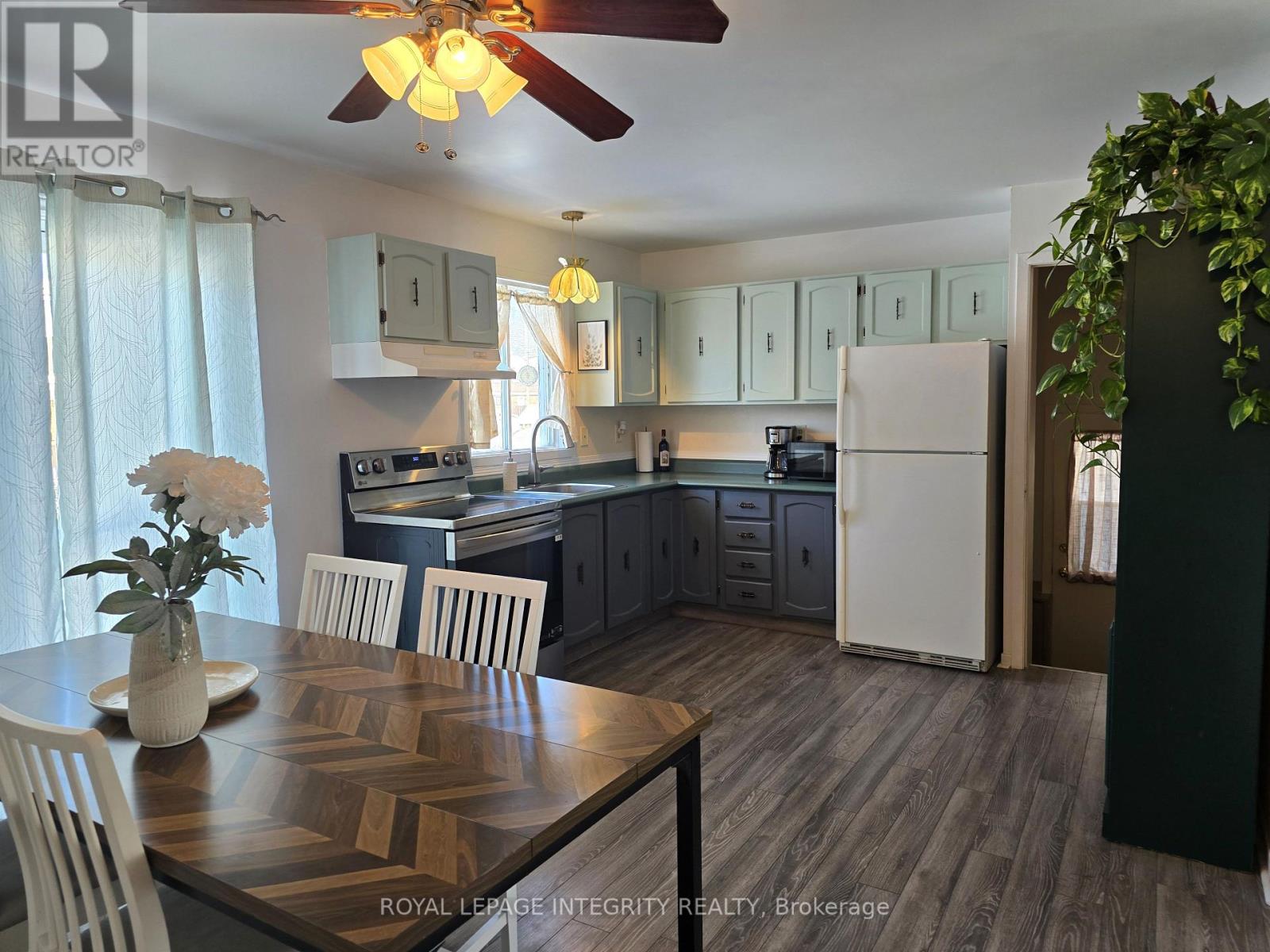 3264 JOHNSTON AVENUE, Cornwall, Ontario, K6K1H3 — Photo 6