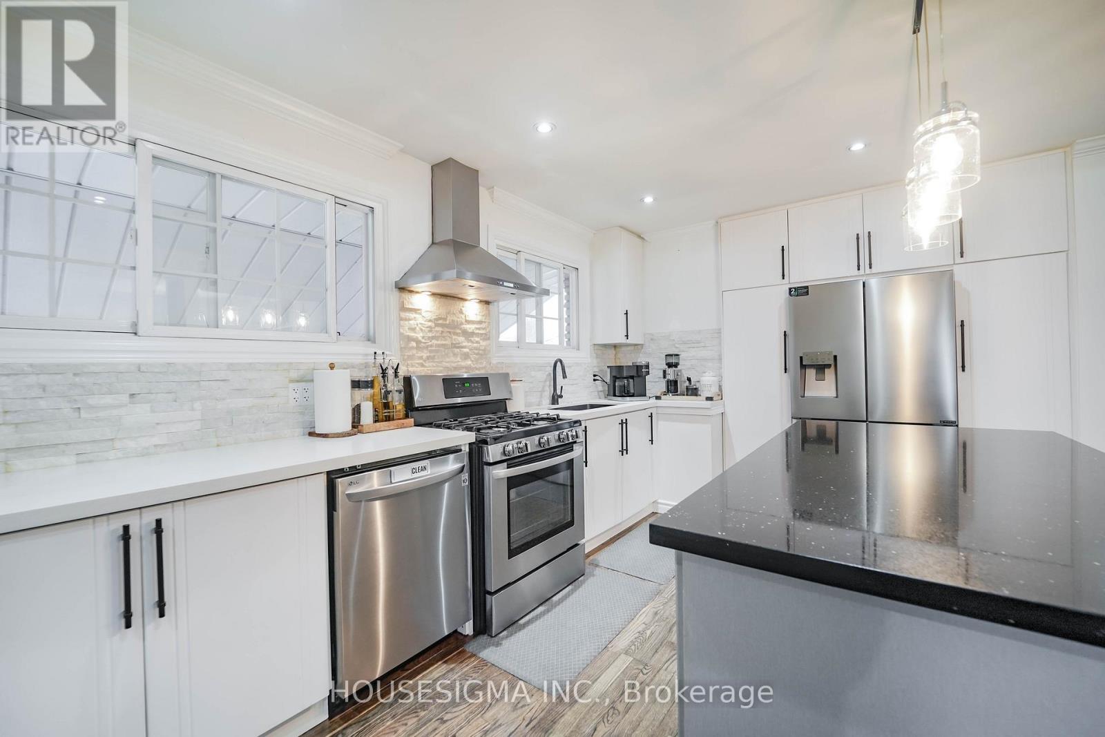 919 CENTRAL PARK BOULEVARD N, Oshawa (Centennial), Ontario, L1G6V8 — Photo 11