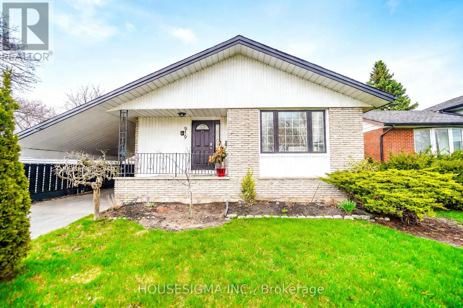 919 CENTRAL PARK BOULEVARD N, Oshawa (Centennial), Ontario, L1G6V8 — Photo 4