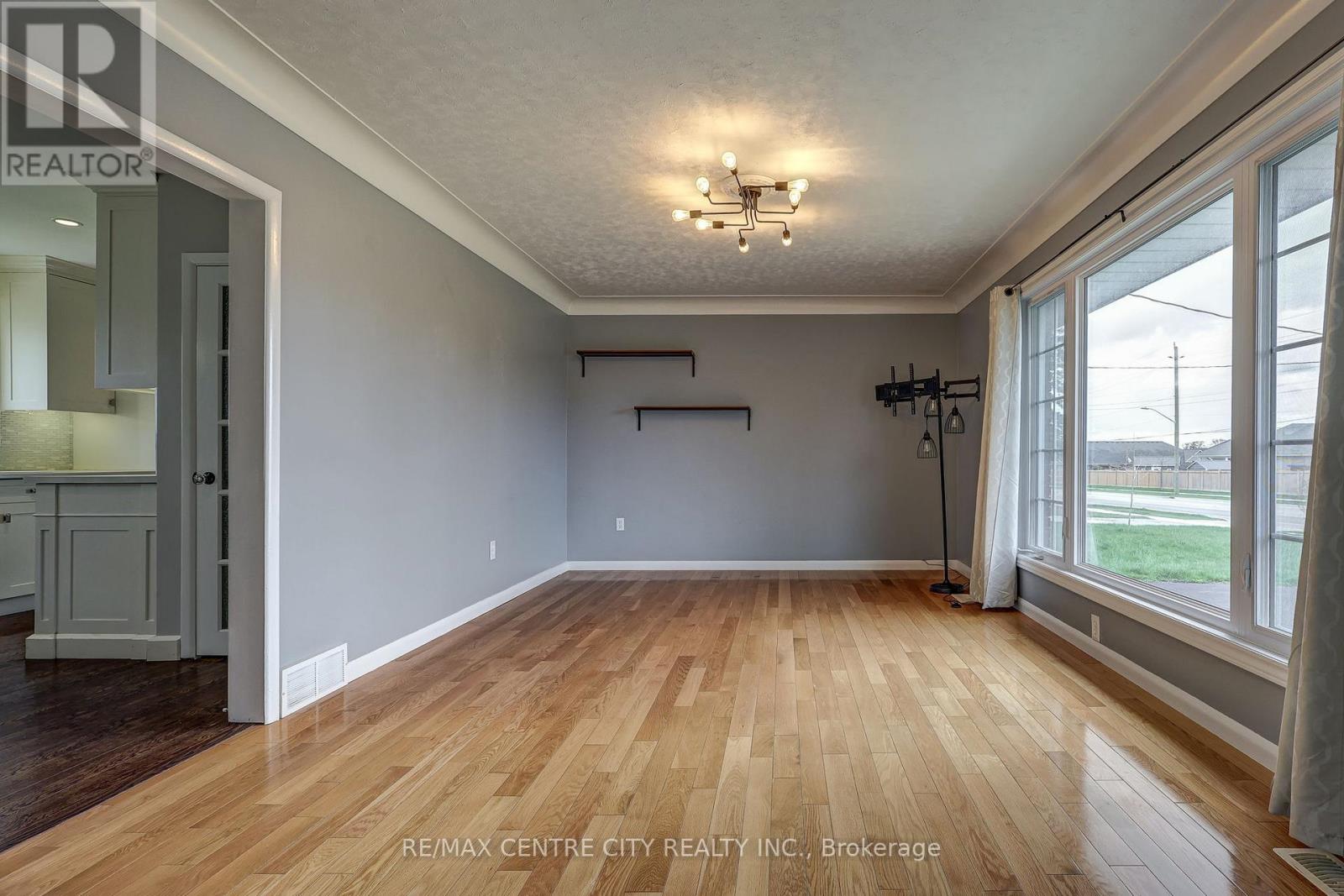 784 ELM STREET, St. Thomas, Ontario, N5P1T1 — Photo 3