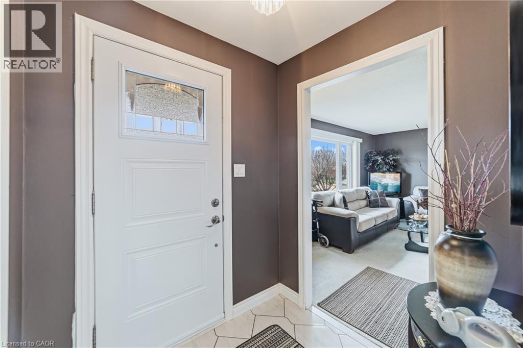 31 LEDUC Street W, Hamilton, Ontario, L8T4S3 — Photo 5