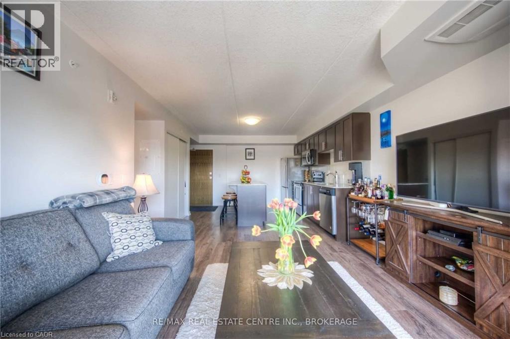 25 KAY Crescent Unit# 210, Guelph, Ontario, N1L0P2 — Photo 21