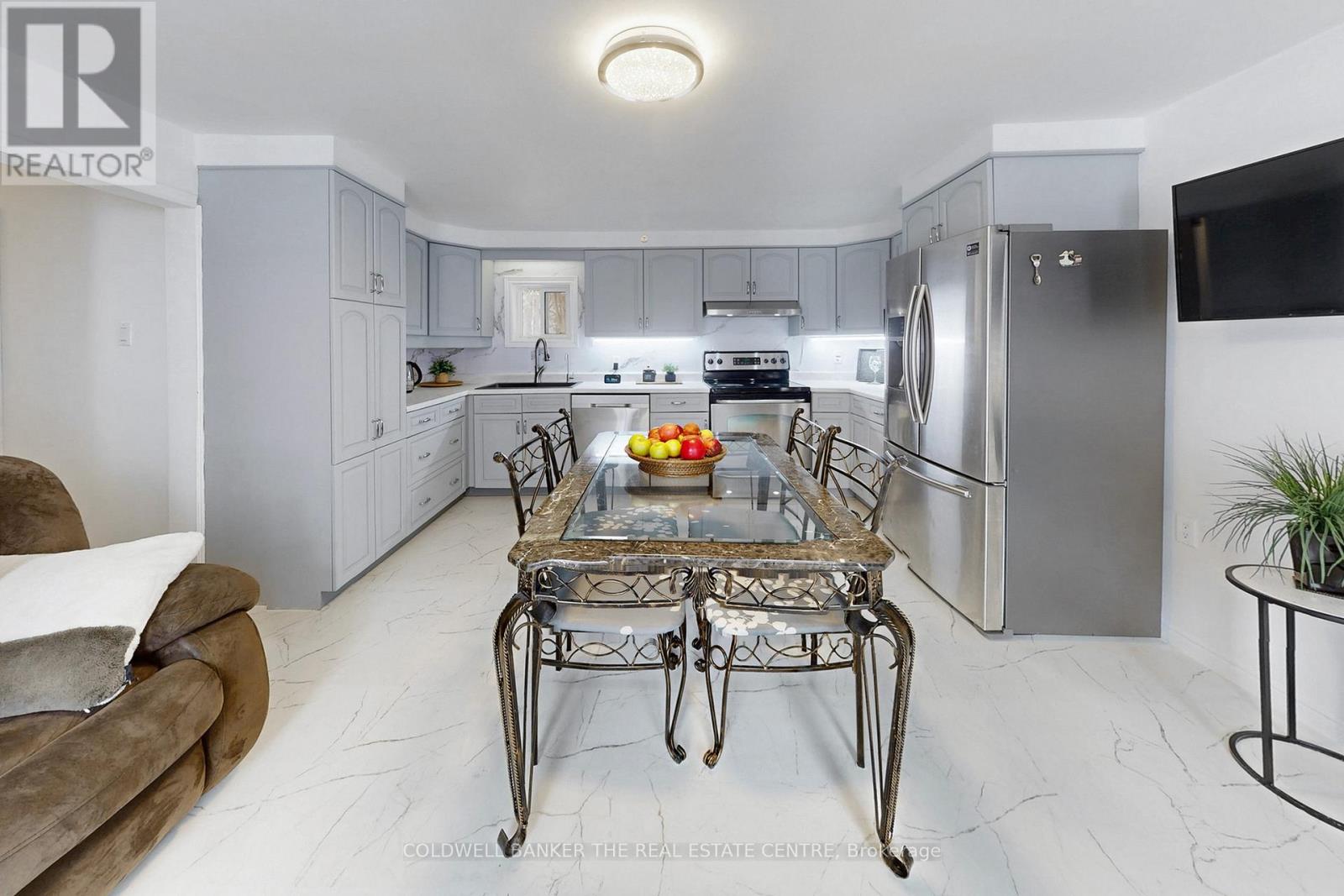 8352 MAIN LISLE STREET, Adjala-Tosorontio (Lisle), Ontario, L0M1M0 — Photo 3