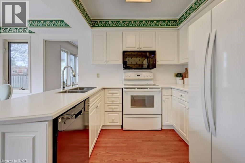 285 MAGNOLIA Place, Waterloo, Ontario, N2V2A3 — Photo 15