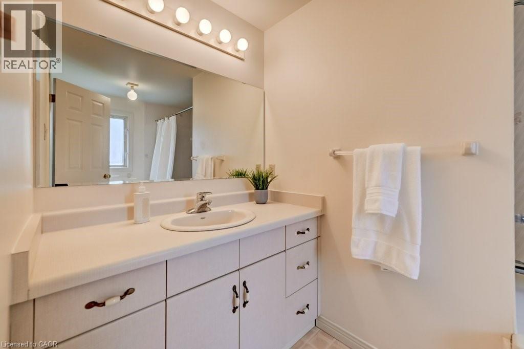 285 MAGNOLIA Place, Waterloo, Ontario, N2V2A3 — Photo 28