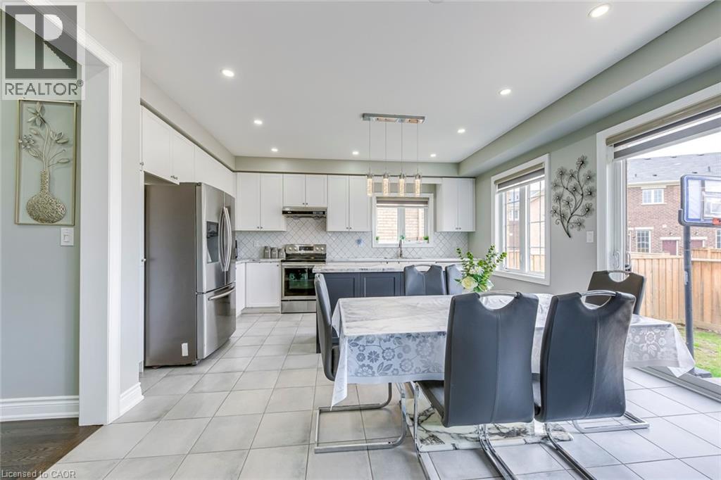 99 MCKNIGHT Avenue, Waterdown, Ontario, L8B0T8 — Photo 11