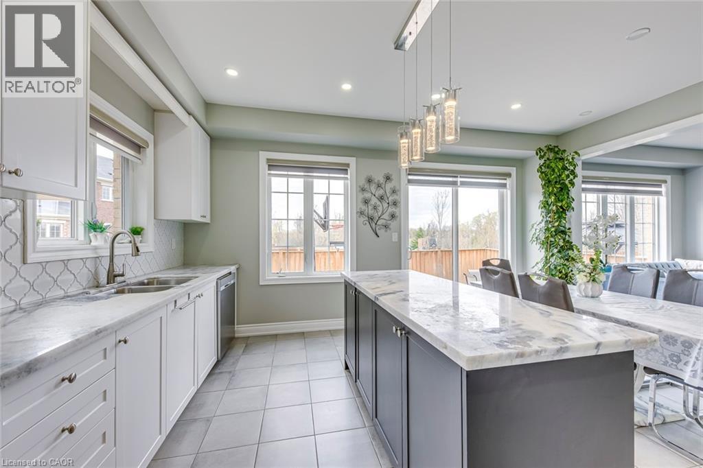 99 MCKNIGHT Avenue, Waterdown, Ontario, L8B0T8 — Photo 14