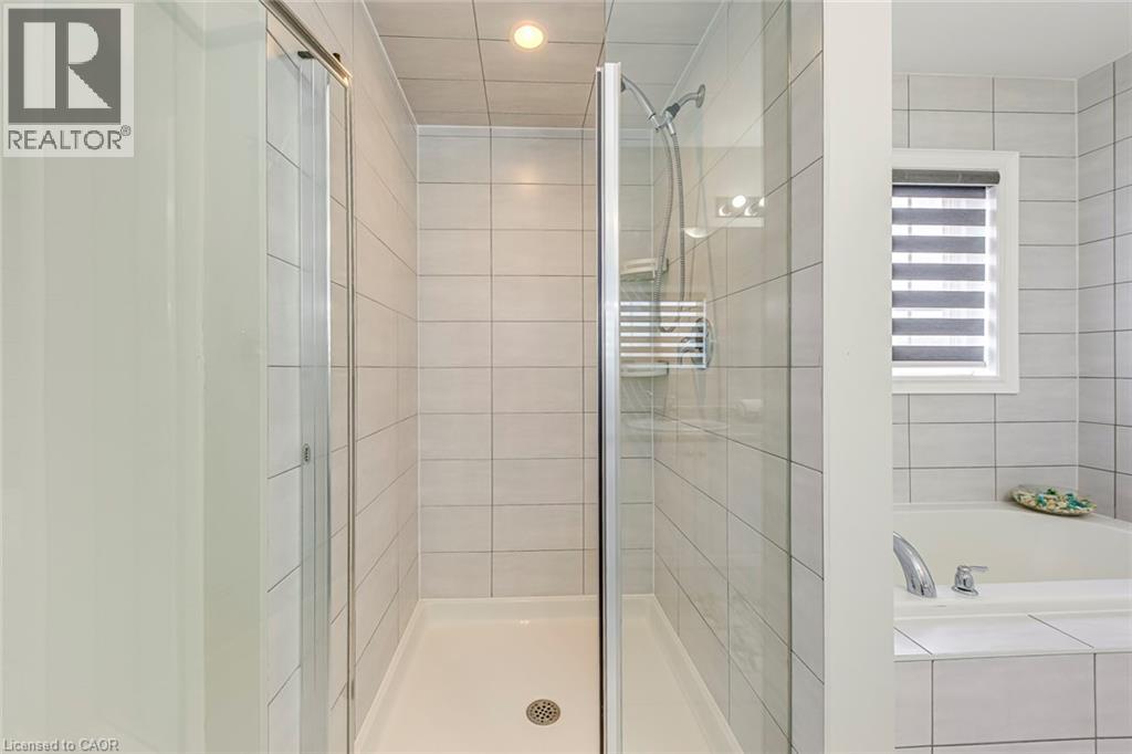 99 MCKNIGHT Avenue, Waterdown, Ontario, L8B0T8 — Photo 27