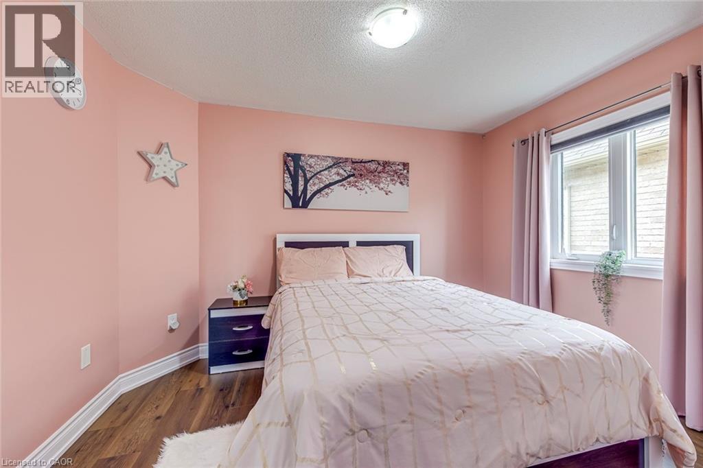 99 MCKNIGHT Avenue, Waterdown, Ontario, L8B0T8 — Photo 33