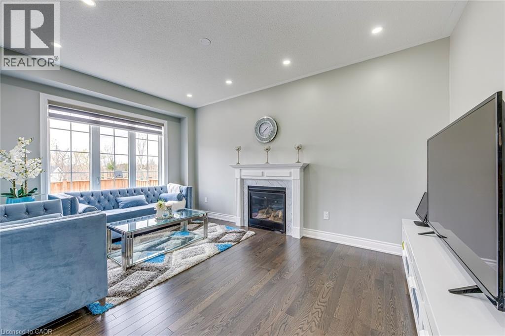 99 MCKNIGHT Avenue, Waterdown, Ontario, L8B0T8 — Photo 6