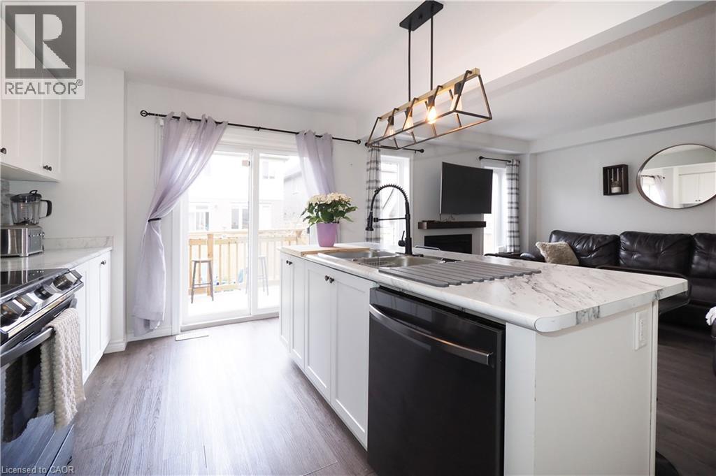 27 GLEASON Crescent, Kitchener, Ontario, N2M0B7 — Photo 18