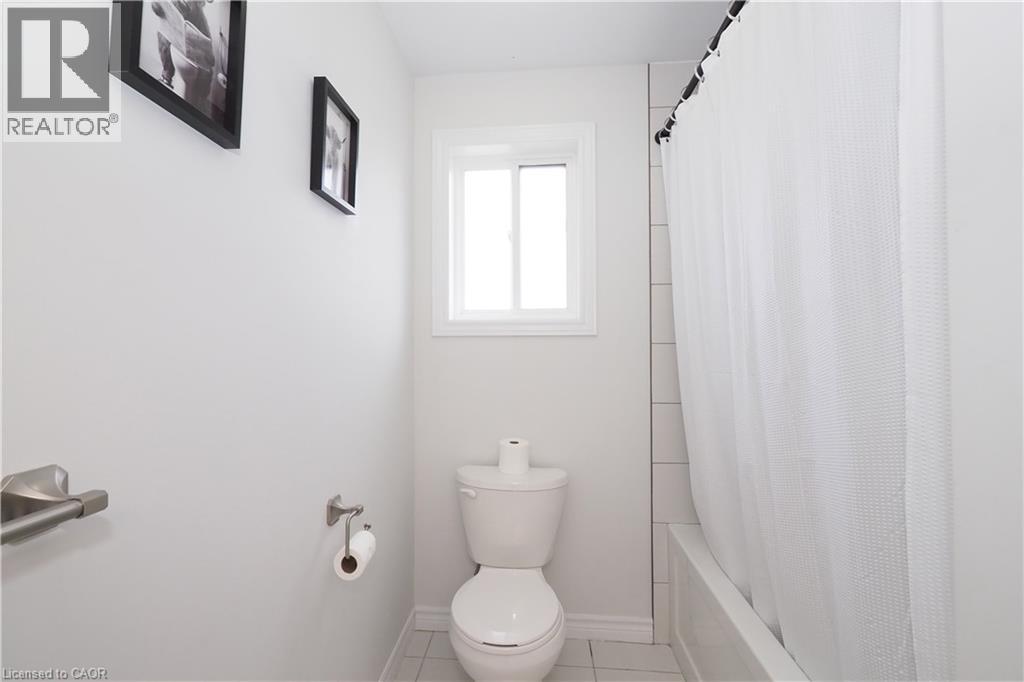 27 GLEASON Crescent, Kitchener, Ontario, N2M0B7 — Photo 25