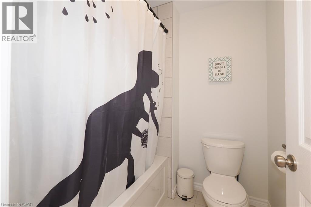 27 GLEASON Crescent, Kitchener, Ontario, N2M0B7 — Photo 33