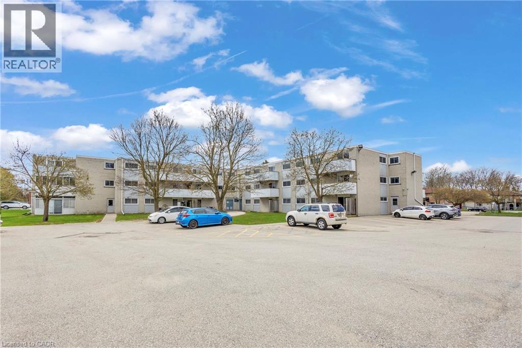 80 BRECKENRIDGE Drive Unit# 107, Kitchener, Ontario, N2B2N9 — Photo 32