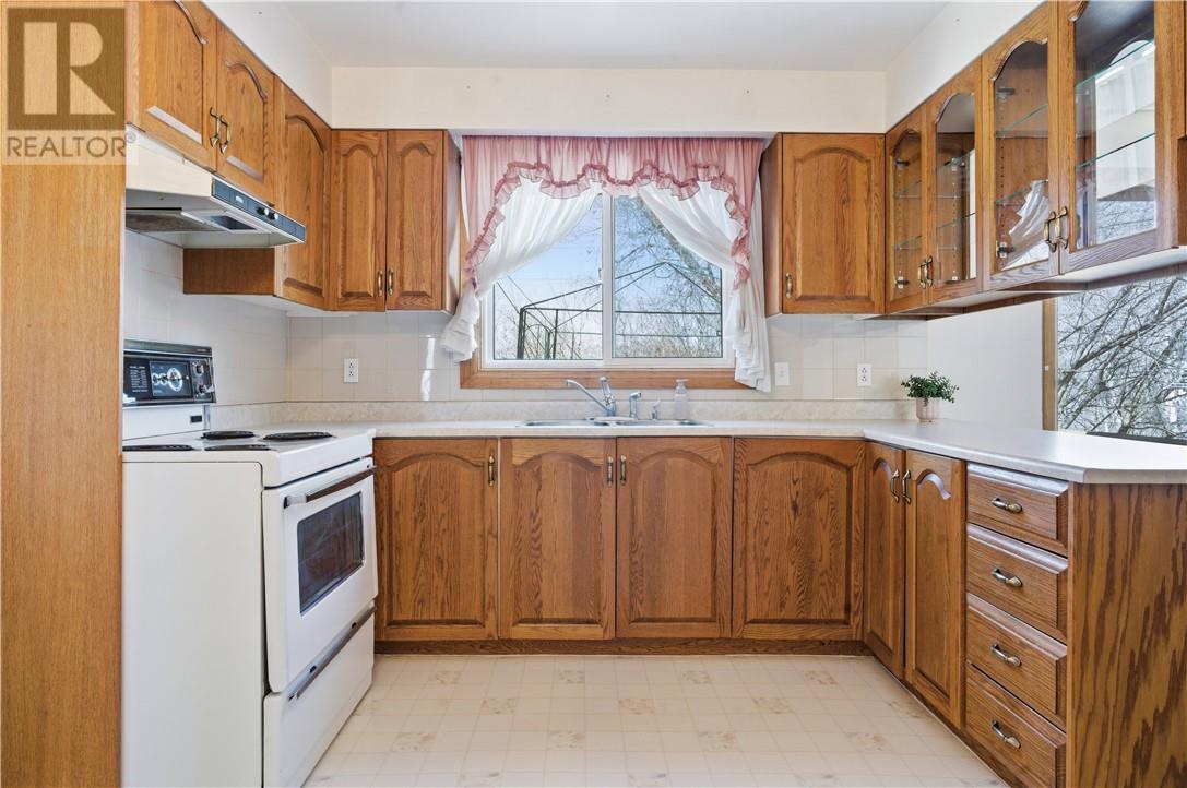 790 Burton Avenue, Sudbury, Ontario, P3C4L4 — Photo 6