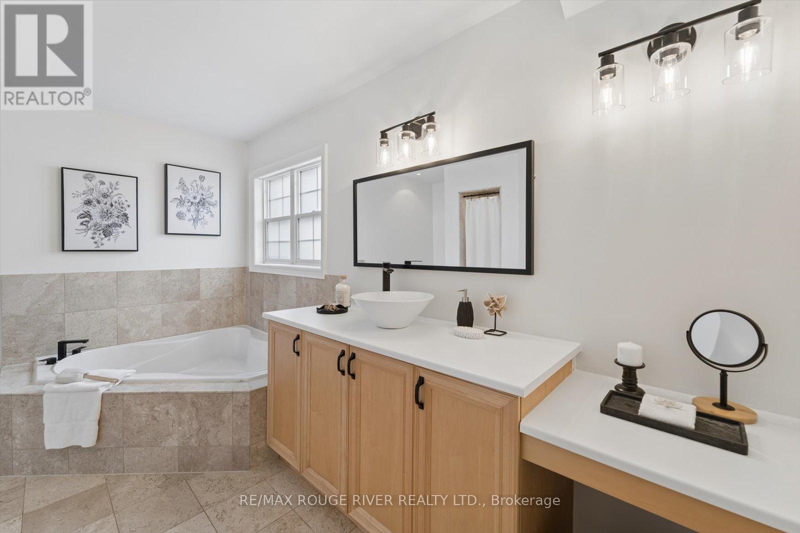 58 KNOX CRESCENT, Whitby (Brooklin), Ontario, L1M1C9 — Photo 31