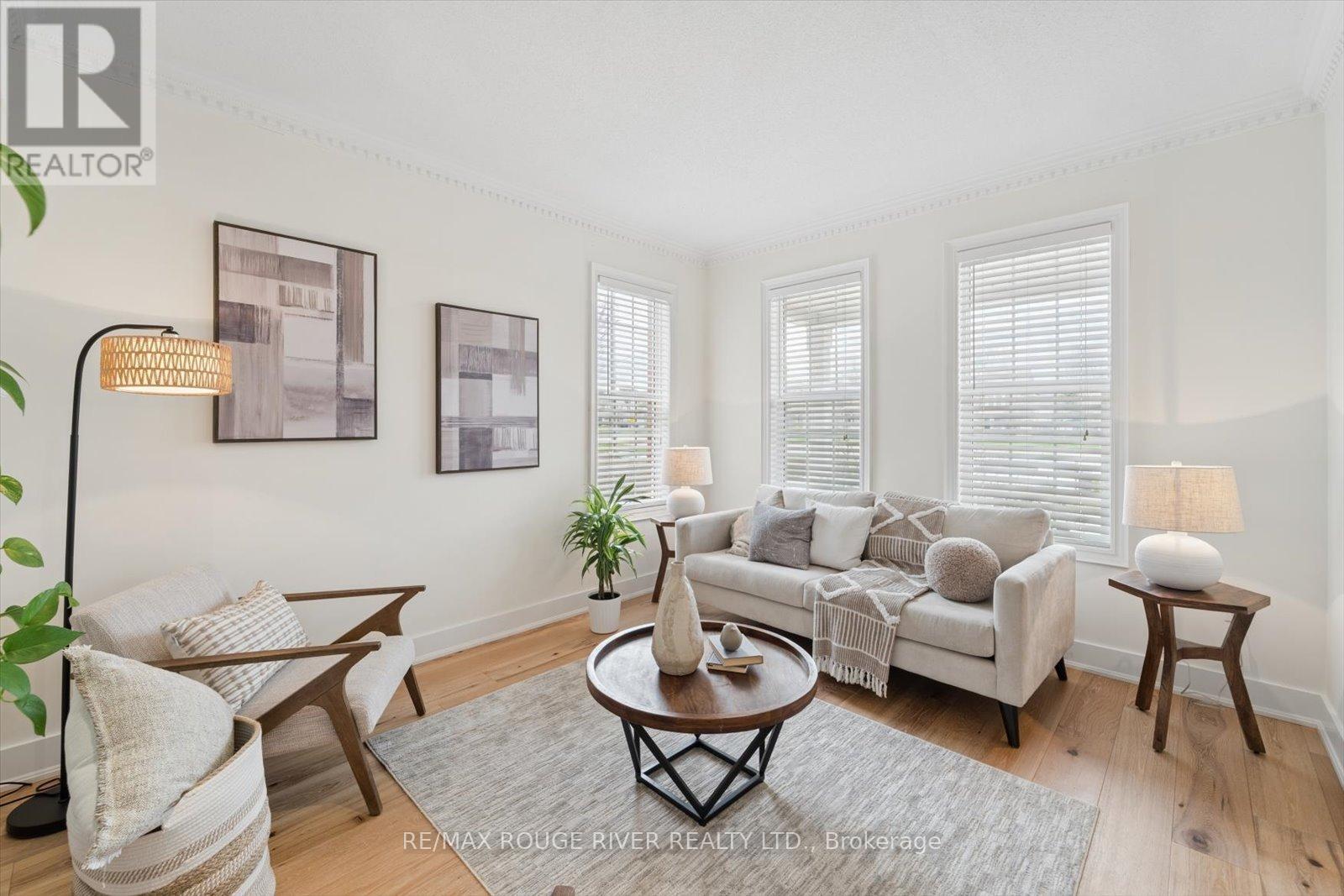 58 KNOX CRESCENT, Whitby (Brooklin), Ontario, L1M1C9 — Photo 8