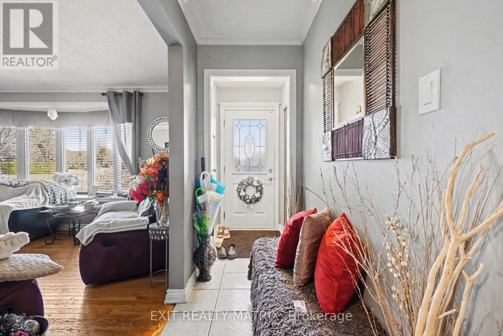 1402 JAMISON AVENUE, Ottawa, Ontario, K1E1J5 — Photo 4