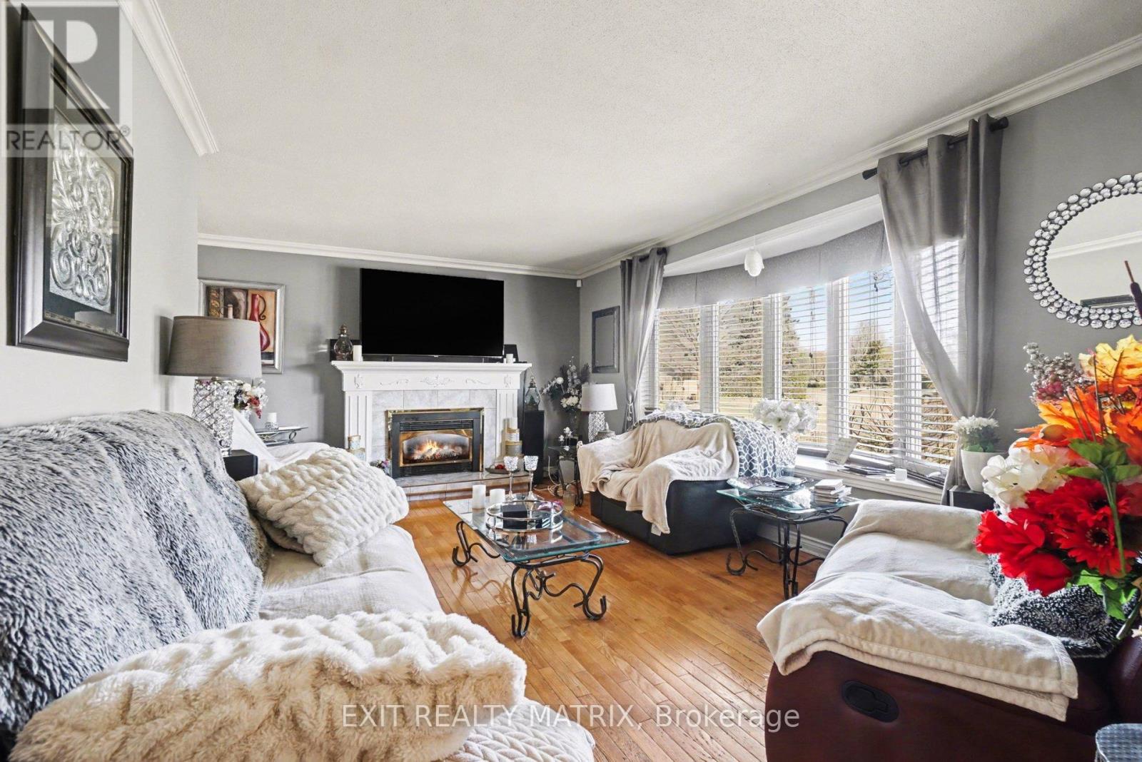 1402 JAMISON AVENUE, Ottawa, Ontario, K1E1J5 — Photo 5