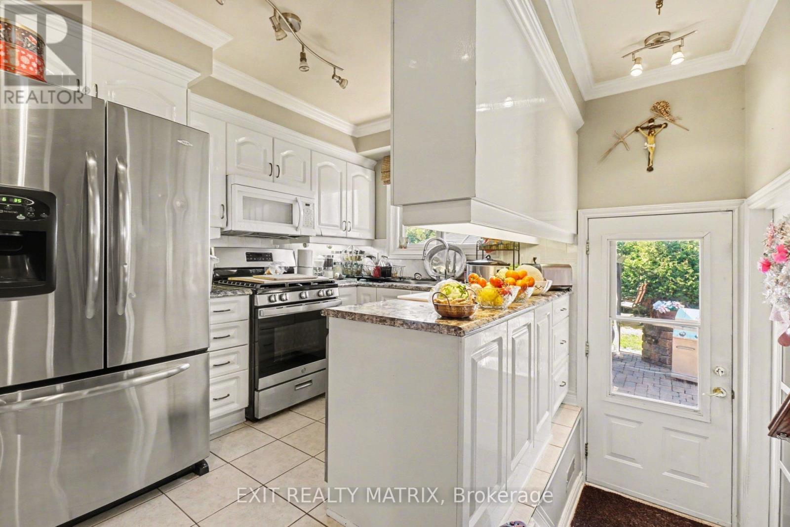 1402 JAMISON AVENUE, Ottawa, Ontario, K1E1J5 — Photo 8