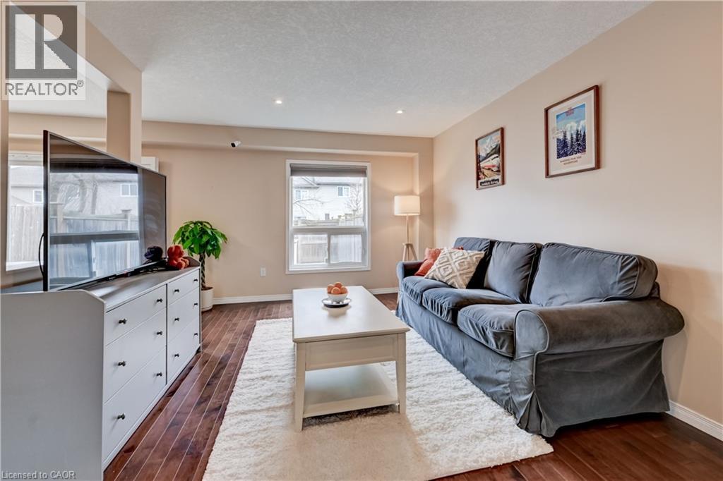 547 WILD IRIS Avenue, Waterloo, Ontario, N2V2W4 — Photo 6