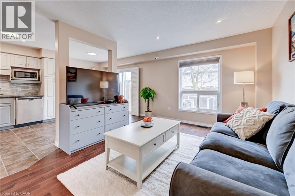 547 WILD IRIS Avenue, Waterloo, Ontario, N2V2W4 — Photo 7