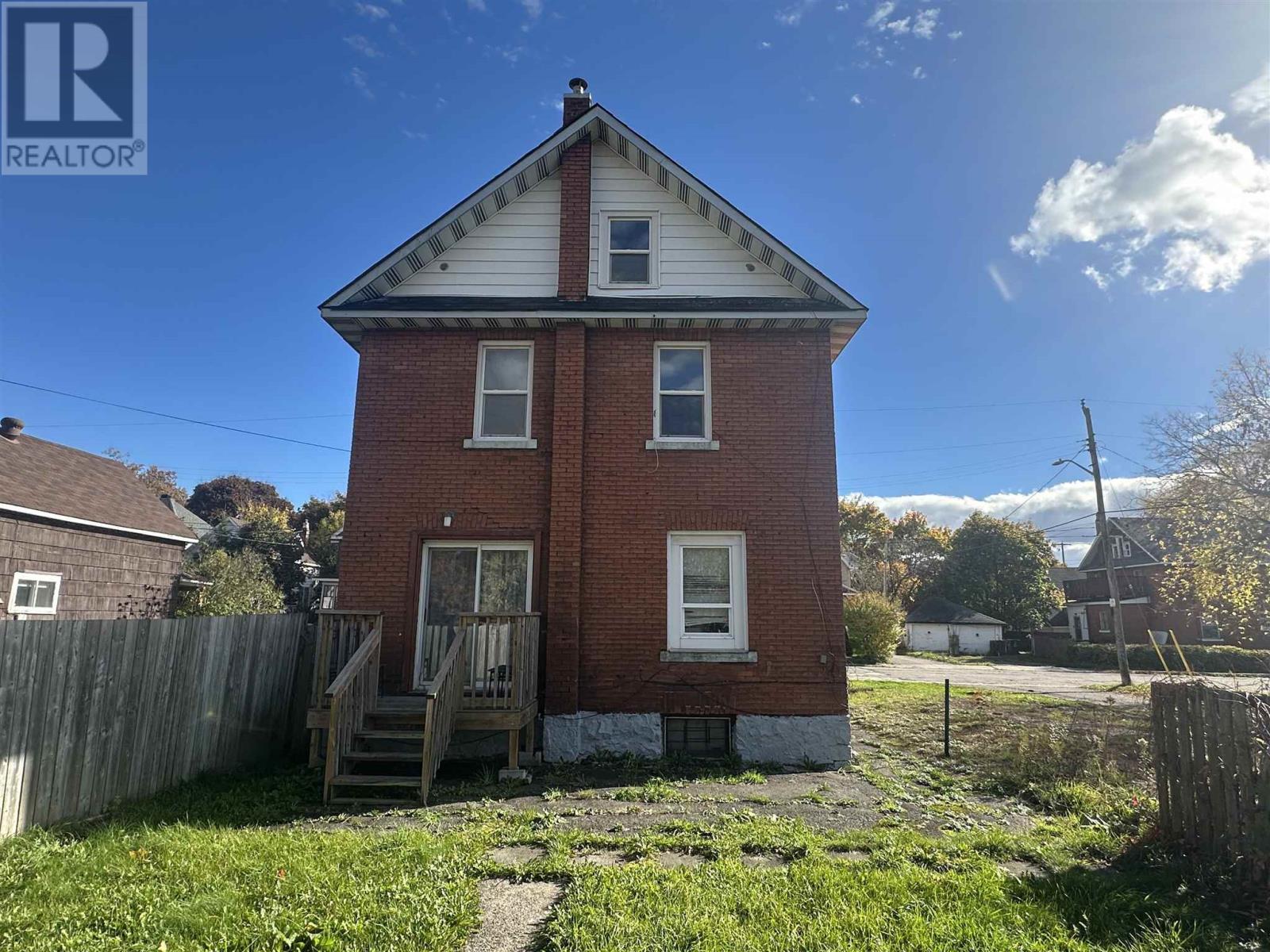 17 Abbott ST, Sault Ste. Marie, Ontario, P6A2V8 — Photo 3