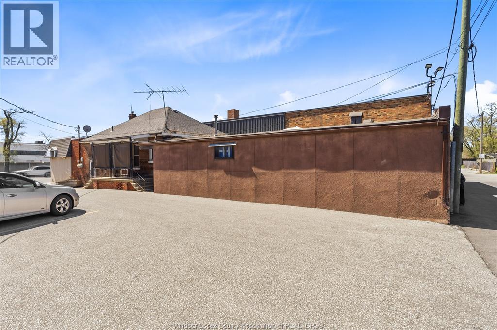 2628 TECUMSEH ROAD East, Windsor, Ontario, N8W1G2 — Photo 10