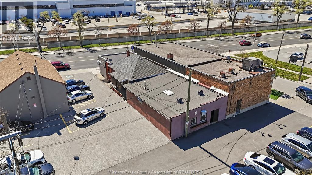 2628 TECUMSEH ROAD East, Windsor, Ontario, N8W1G2 — Photo 3