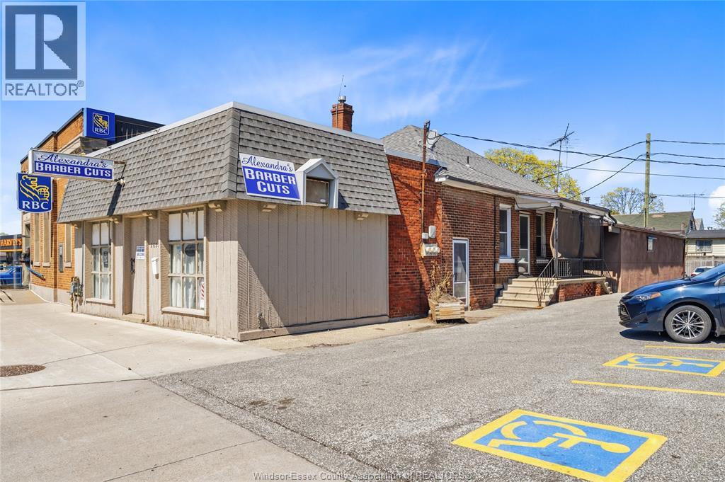 2628 TECUMSEH ROAD East, Windsor, Ontario, N8W1G2 — Photo 4