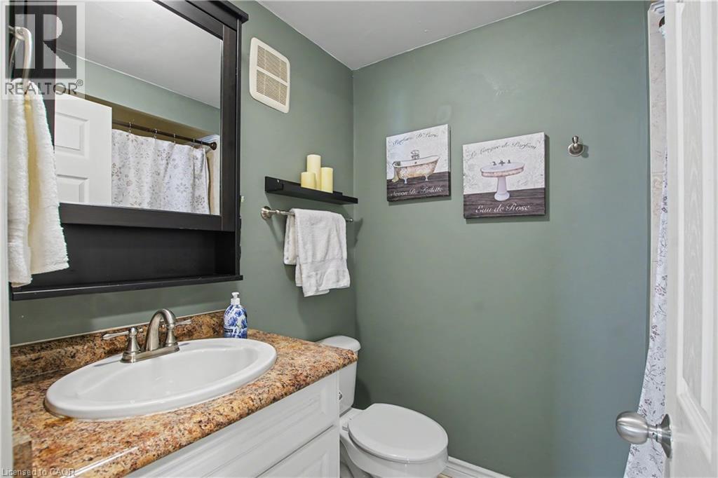 661 FRANCIS Road Unit# 4, Burlington, Ontario, L7T3X6 — Photo 17